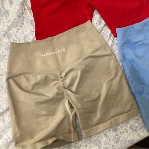 ALPHALETE BEIGE SIZE M 🐚